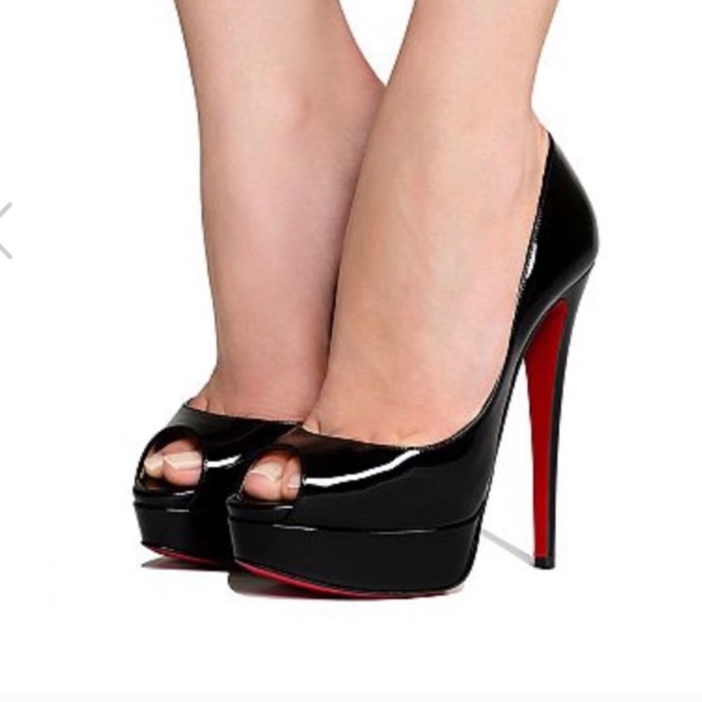 Lady peep Louboutins